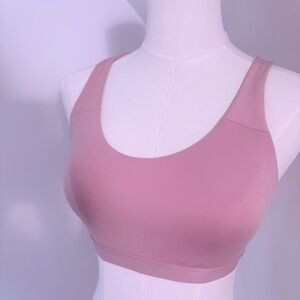 b.tempt’d by Wacoal EUC like new, worn once maybe, sports bra